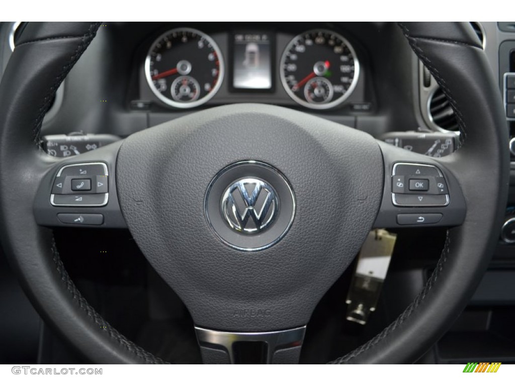 2011 Tiguan SE - Night Blue Metallic / Charcoal photo #16