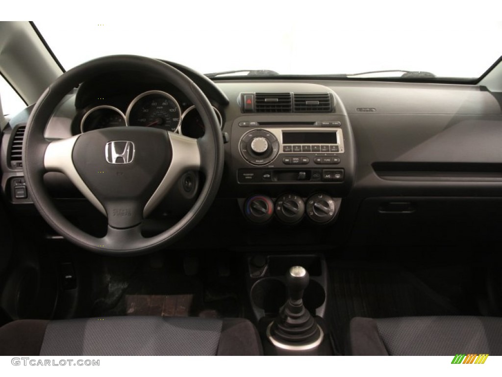 2008 Honda Fit Hatchback Dashboard Photos