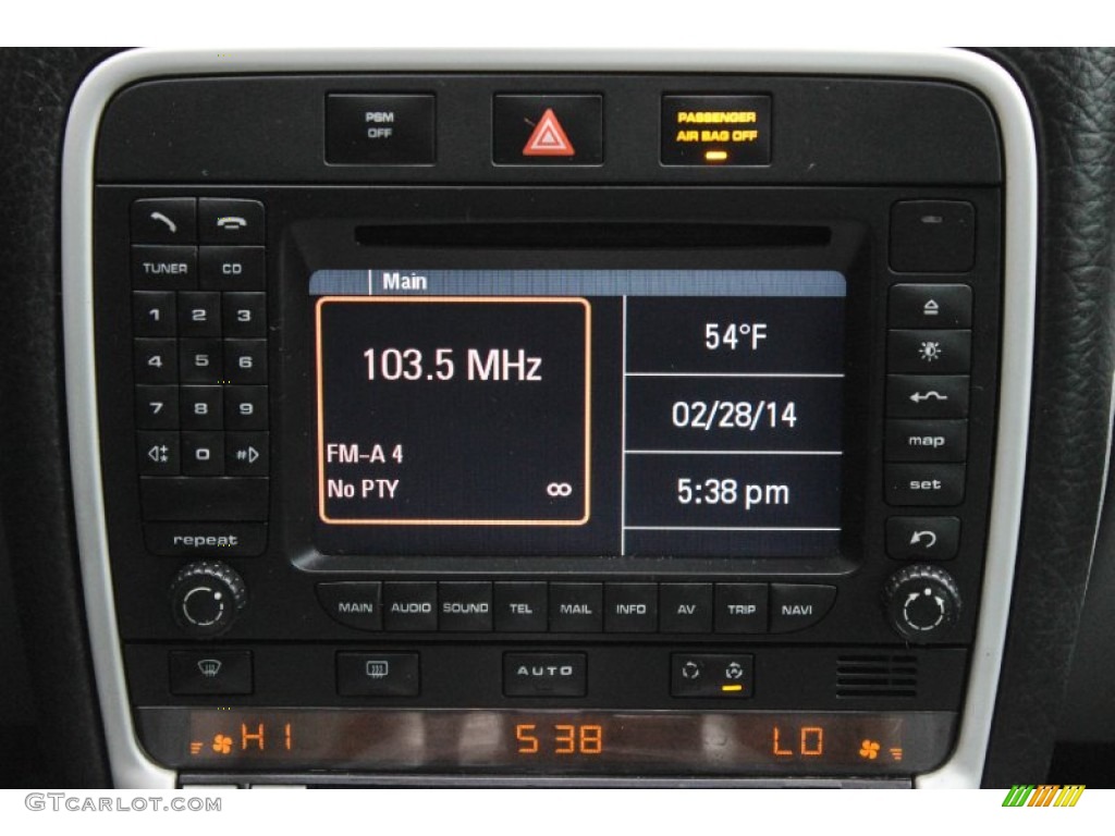 2006 Porsche Cayenne S Titanium Controls Photo #91157757
