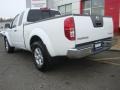 Avalanche White - Frontier SV V6 King Cab 4x4 Photo No. 6