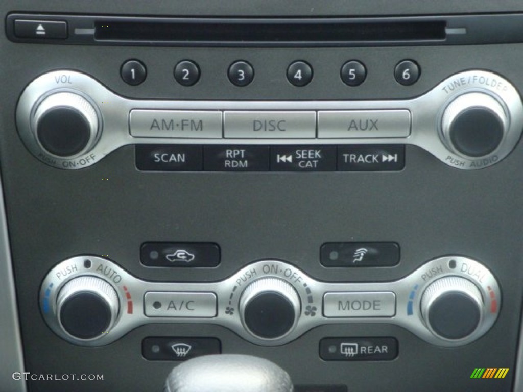 2011 Murano SV AWD - Platinum Graphite / Black photo #26