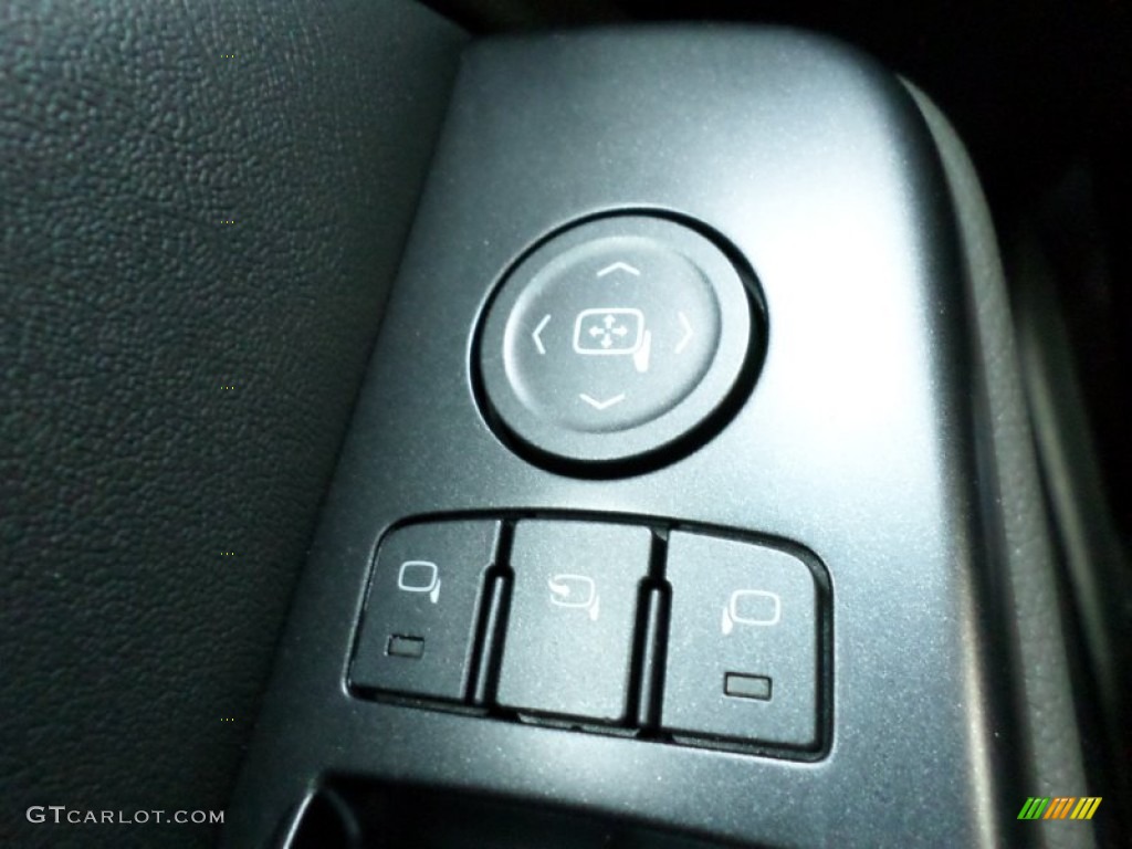 2015 Chevrolet Tahoe LTZ 4WD Controls Photo #91173451