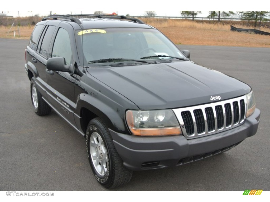 2001 Grand Cherokee Laredo 4x4 - Black / Sandstone photo #1