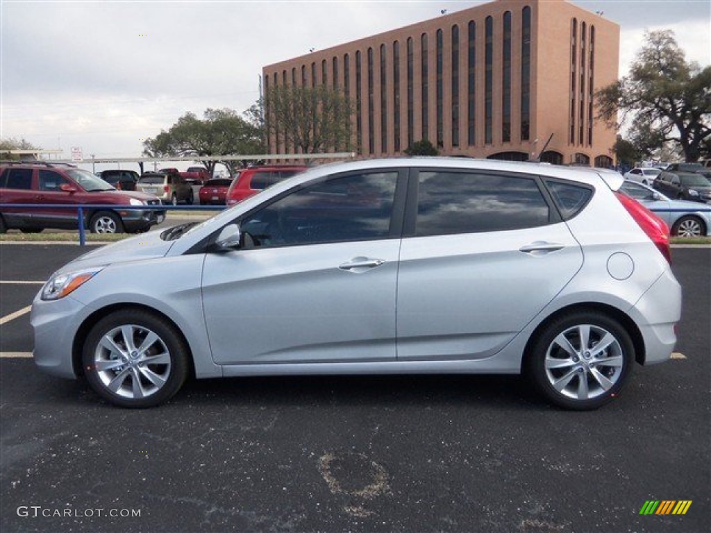 Ironman Silver 2014 Hyundai Accent SE 5 Door Exterior Photo #91182574