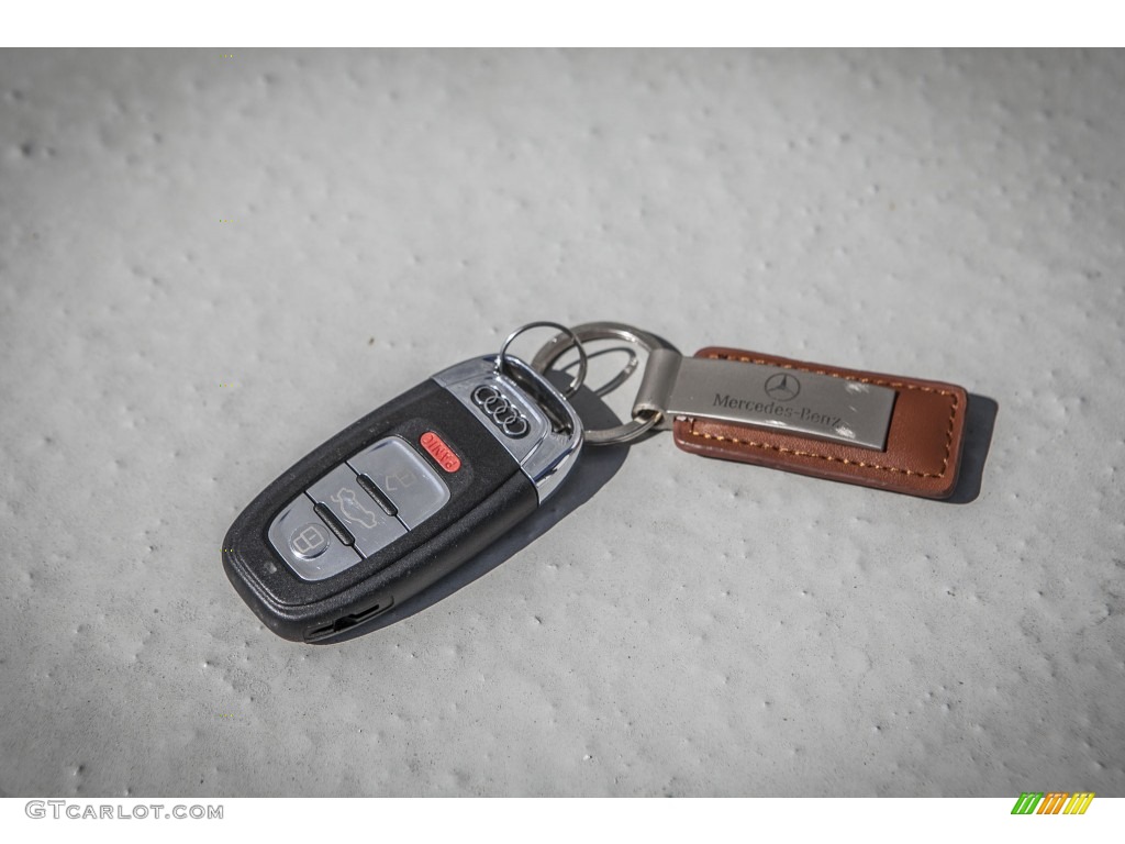 2012 Audi A6 3.0T quattro Sedan Keys Photos