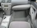 Super White - Camry LE Photo No. 27