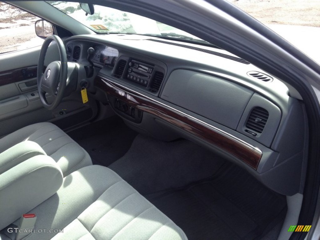 2004 Grand Marquis GS - Silver Birch Metallic / Light Flint photo #10