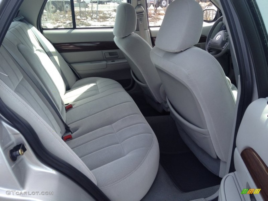 2004 Grand Marquis GS - Silver Birch Metallic / Light Flint photo #13