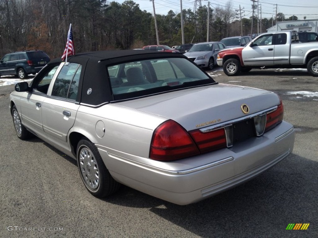 2004 Grand Marquis GS - Silver Birch Metallic / Light Flint photo #16