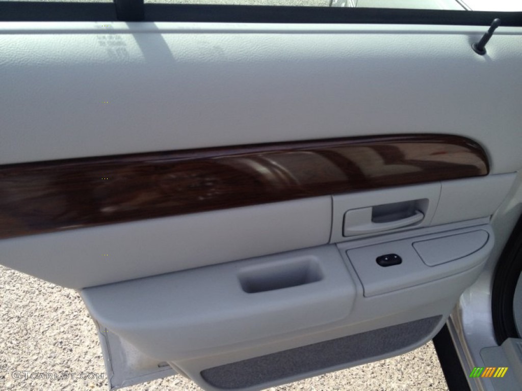 2004 Grand Marquis GS - Silver Birch Metallic / Light Flint photo #19