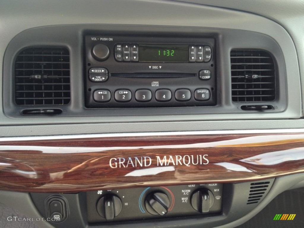 2004 Grand Marquis GS - Silver Birch Metallic / Light Flint photo #26