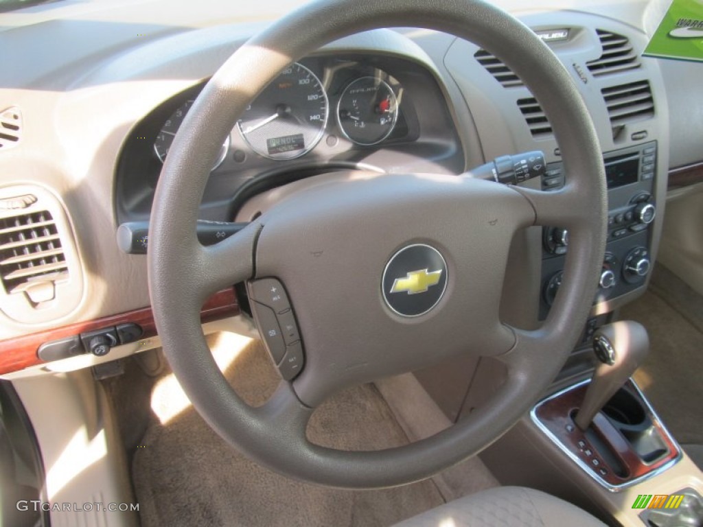 2006 Chevrolet Malibu Maxx LT Wagon Cashmere Beige Steering Wheel Photo #91201798