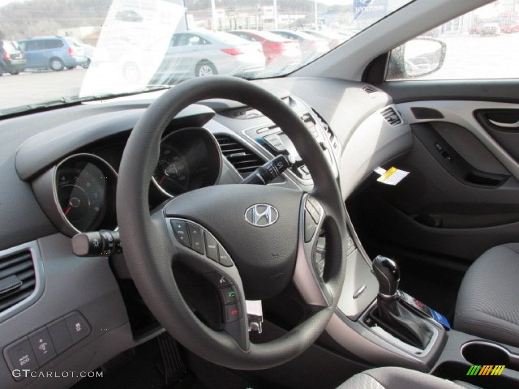 2014 Elantra SE Sedan - Red / Gray photo #8