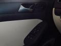 Black - Jetta SE Sedan Photo No. 16