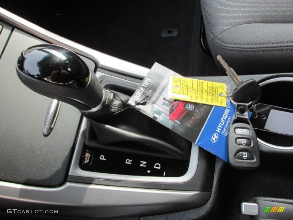 2014 Elantra SE Sedan - Gray / Gray photo #10