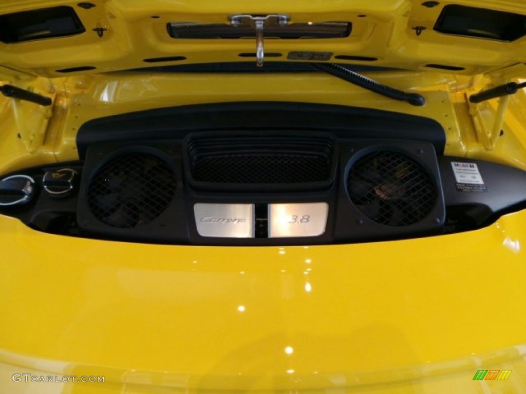 2014 911 Carrera S Coupe - Racing Yellow / Black photo #23