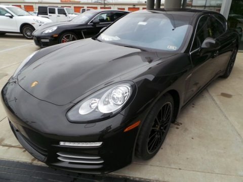 2014 Porsche Panamera 4S Executive Data, Info and Specs