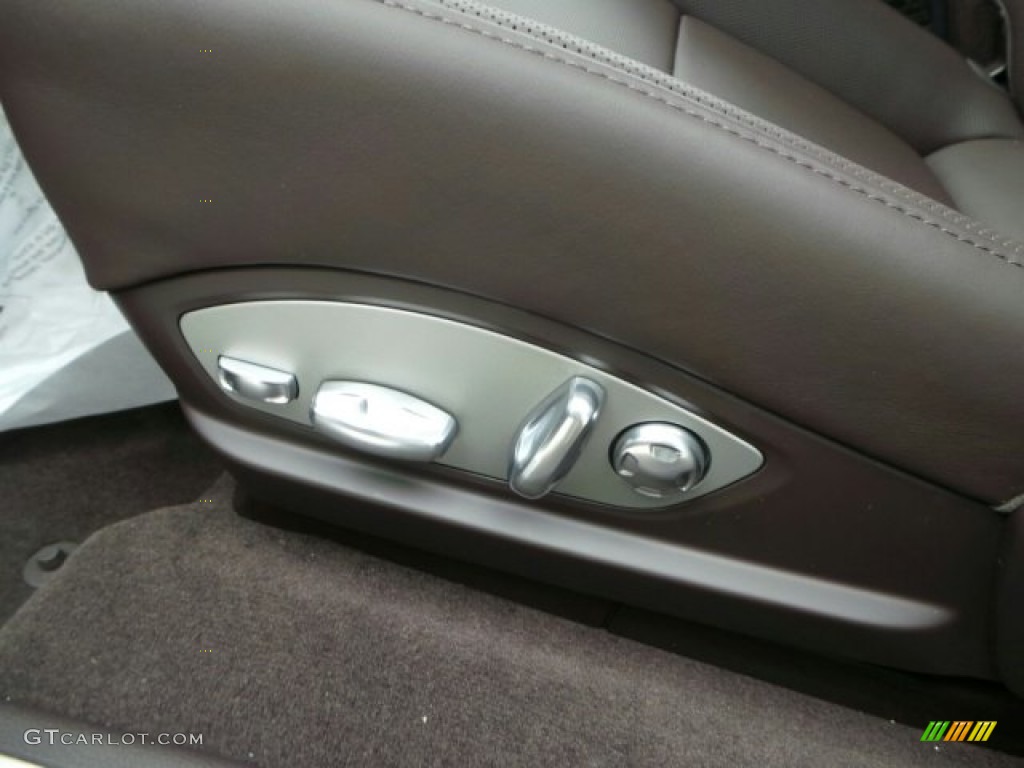 2014 Porsche Panamera 4S Executive Controls Photo #91211350