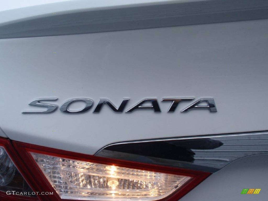2014 Sonata SE - Pearl White / Black photo #14
