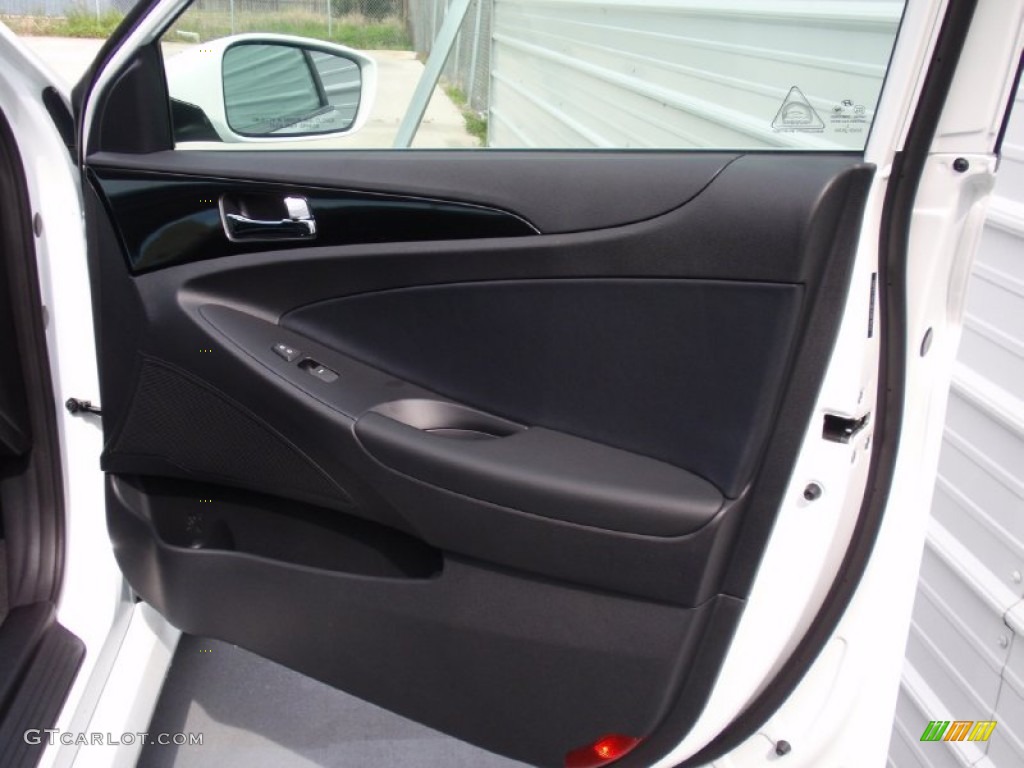2014 Sonata SE - Pearl White / Black photo #16