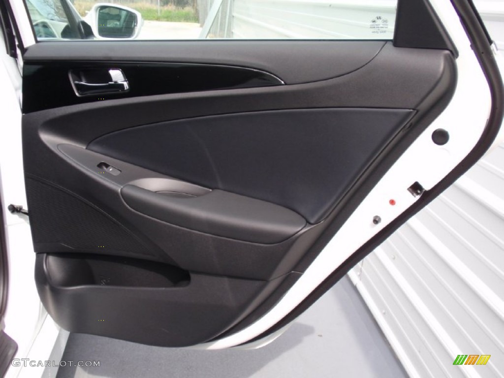 2014 Sonata SE - Pearl White / Black photo #19