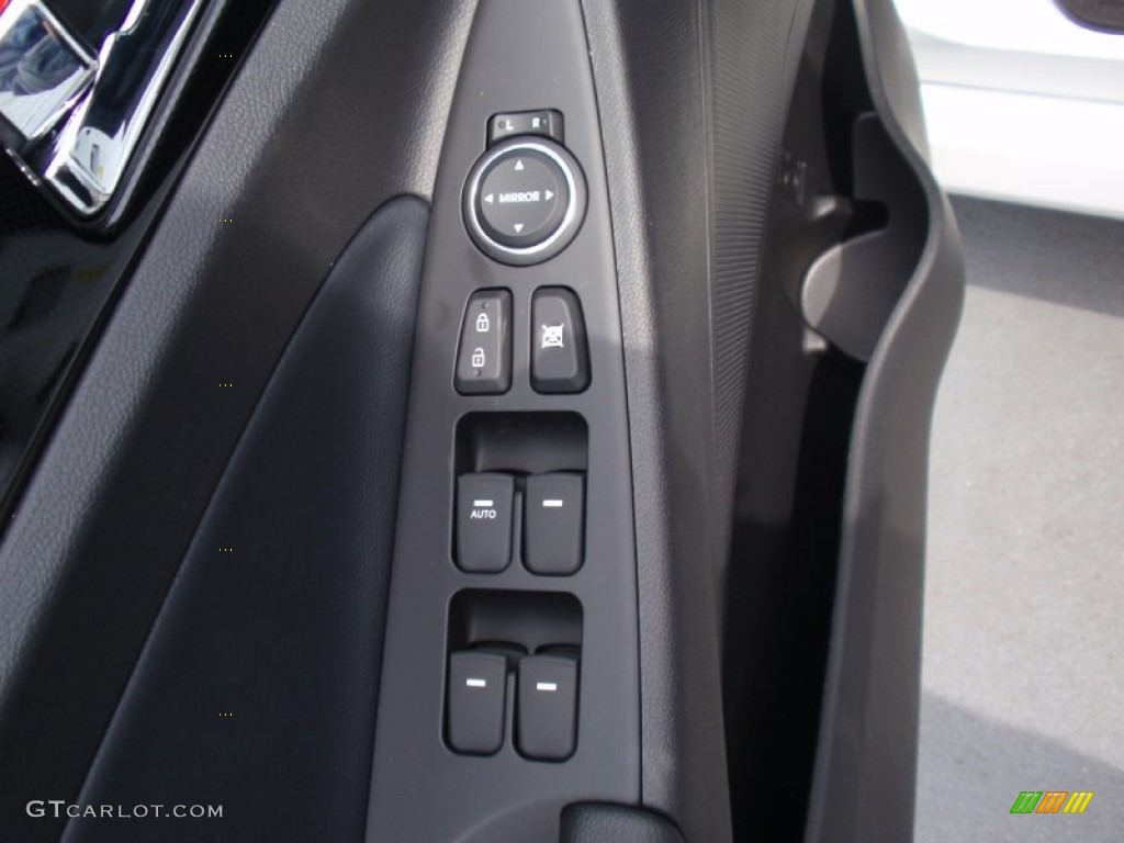 2014 Sonata SE - Pearl White / Black photo #23