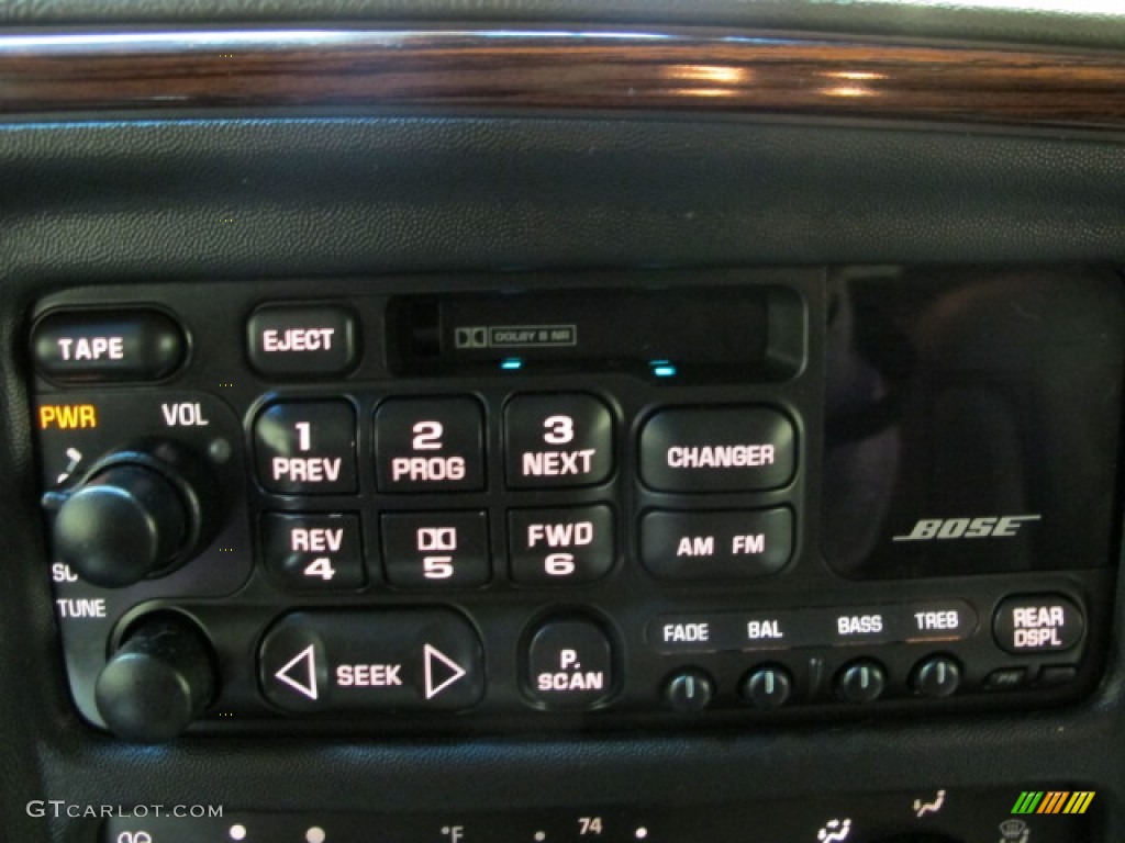 2002 Escalade AWD - Silver Sand / Shale photo #33