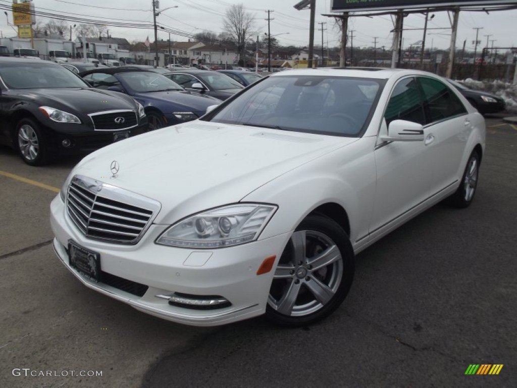 2010 S 550 4Matic Sedan - Diamond White Metallic / Black photo #1