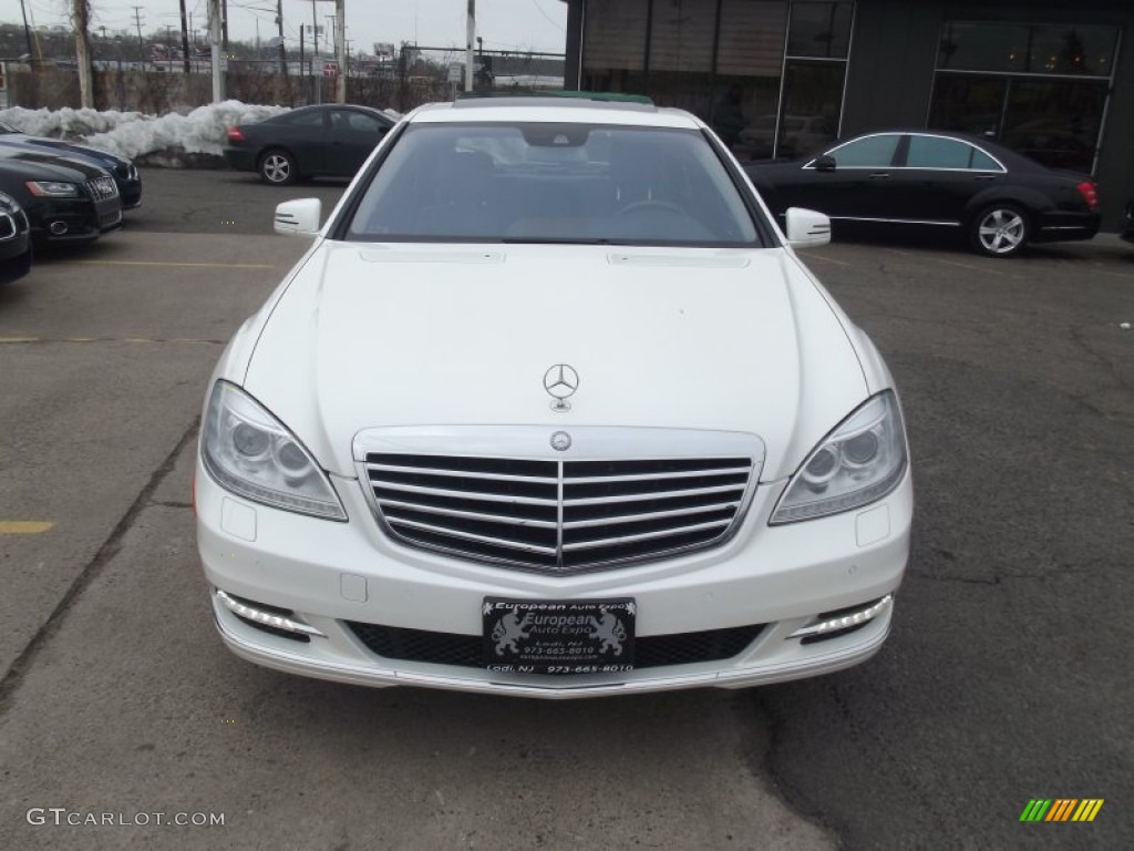 2010 S 550 4Matic Sedan - Diamond White Metallic / Black photo #7