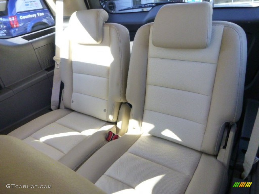 2008 Taurus X Eddie Bauer AWD - Oxford White / Camel photo #12