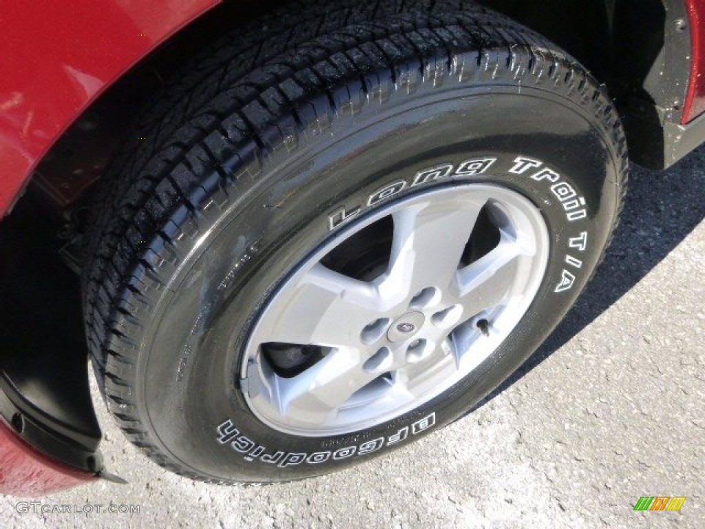 2011 Escape XLT 4WD - Sangria Red Metallic / Charcoal Black photo #7