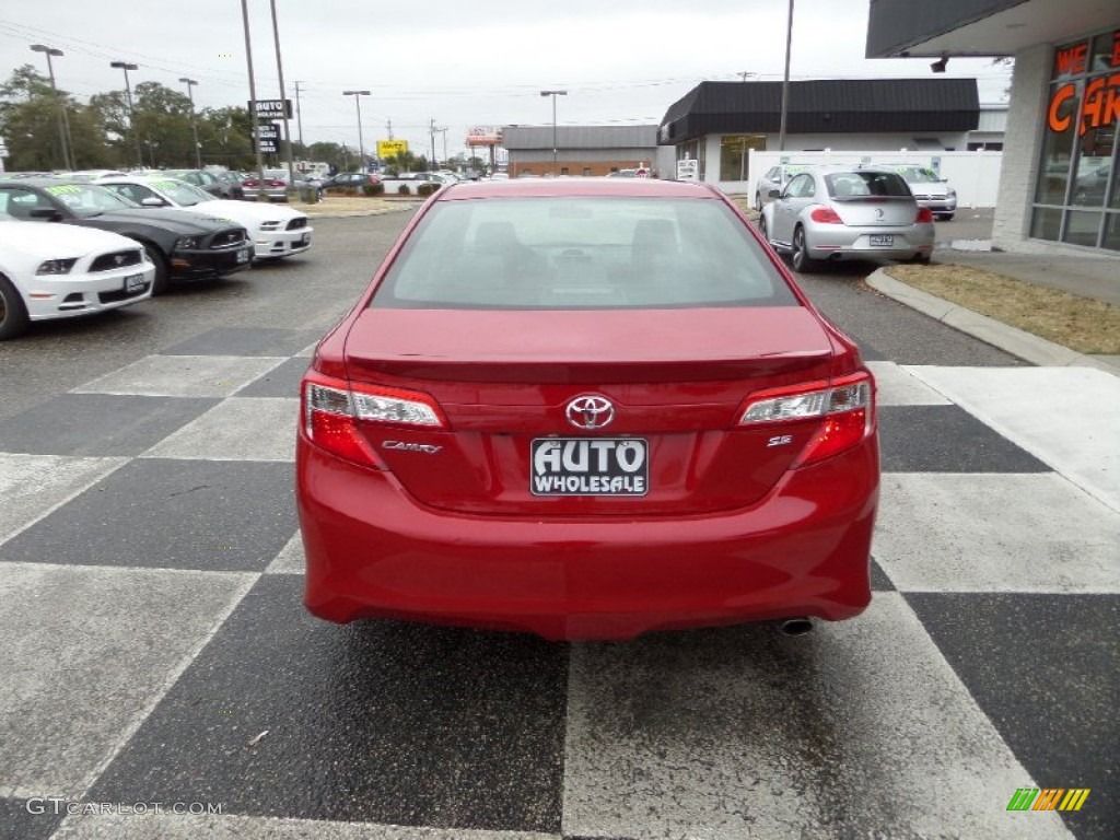 2014 Camry SE - Barcelona Red Metallic / Black photo #4