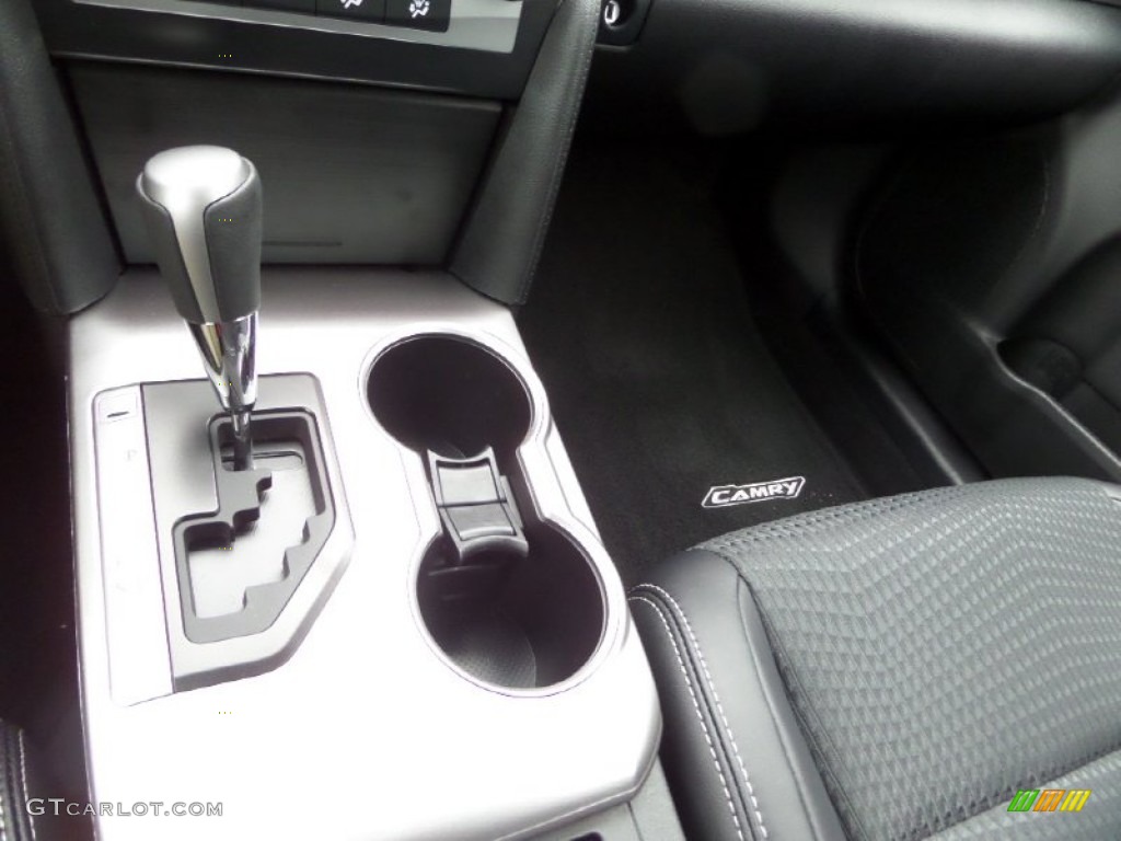 2014 Camry SE - Barcelona Red Metallic / Black photo #19