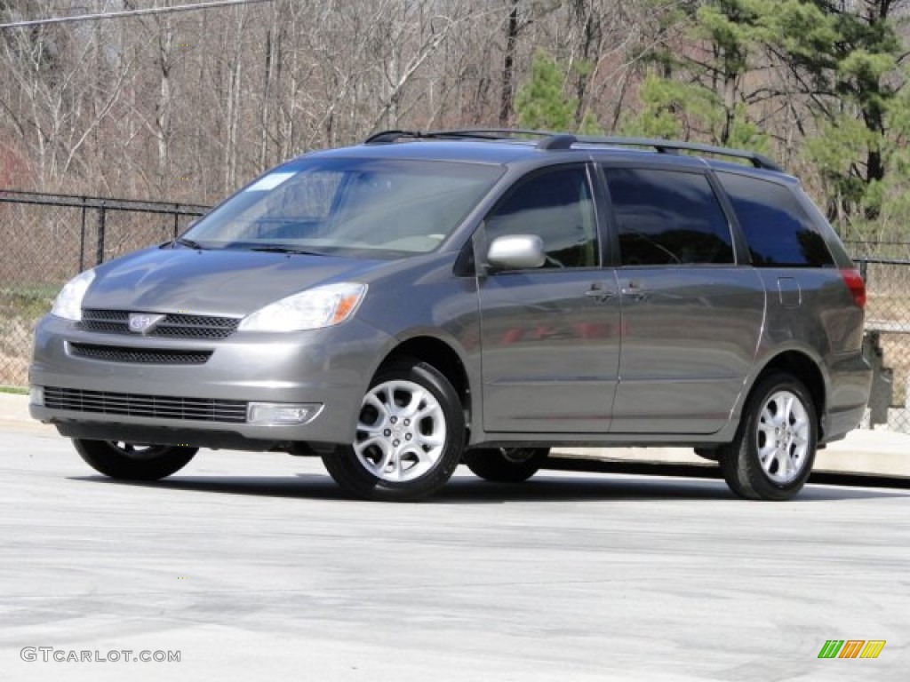 2004 Toyota Sienna XLE AWD Exterior Photos