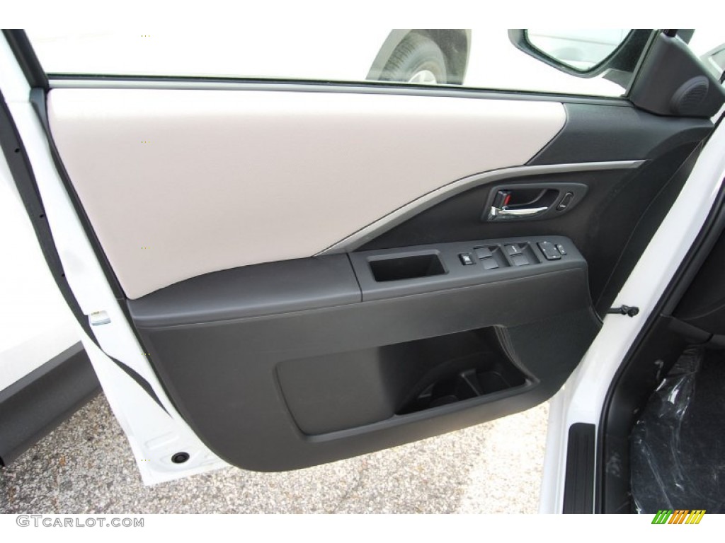 2014 MAZDA5 Sport - Crystal White Pearl / Sand photo #6