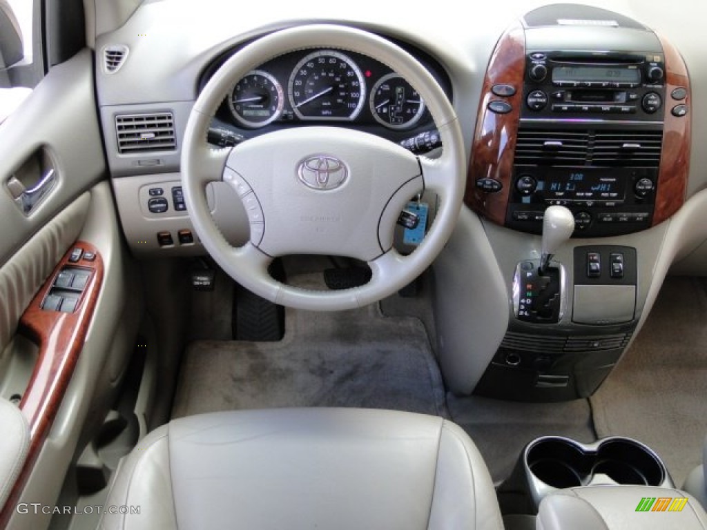 2004 Toyota Sienna XLE AWD Fawn Beige Dashboard Photo #91225783