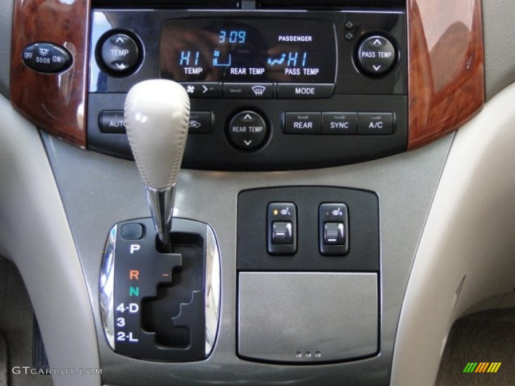 2004 Toyota Sienna XLE AWD Transmission Photos