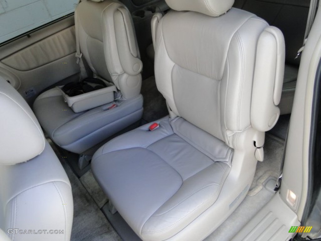 2004 Toyota Sienna XLE AWD Rear Seat Photo #91226017