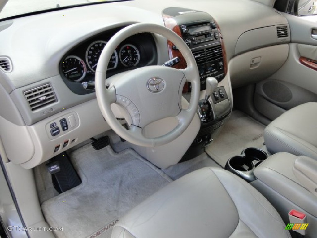 Fawn Beige Interior 2004 Toyota Sienna XLE AWD Photo #91226380