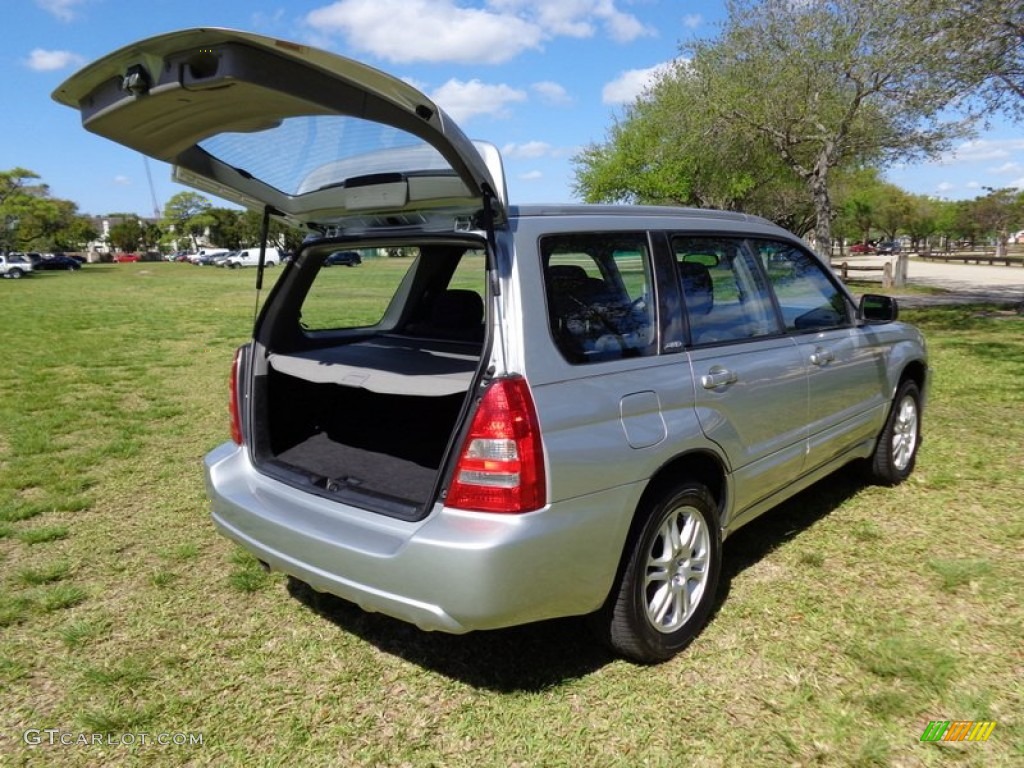 2004 Forester 2.5 XT - Platinum Silver Metallic / Black photo #35
