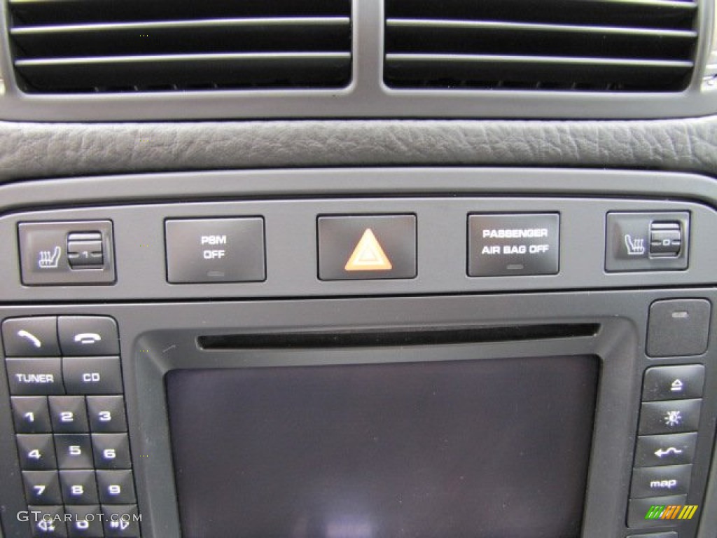2006 Porsche Cayenne S Titanium Controls Photo #91228858