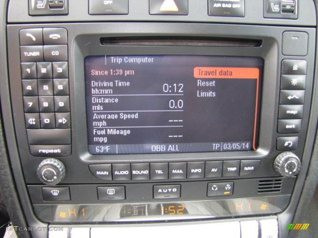 2006 Porsche Cayenne S Titanium Controls Photo #91228867