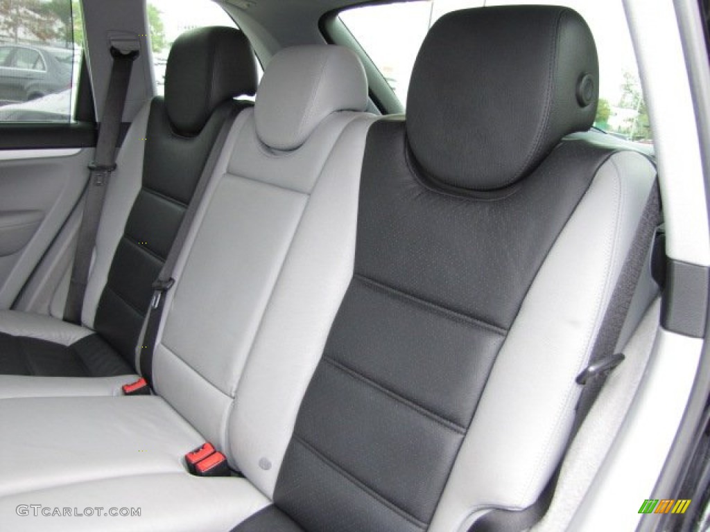 2006 Porsche Cayenne S Titanium Rear Seat Photo #91229239