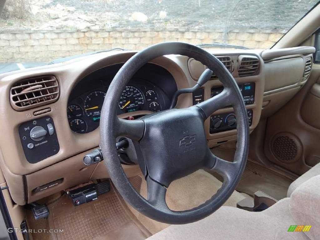 2001 Chevrolet S10 LS Extended Cab Medium Beige Dashboard Photo #91244773