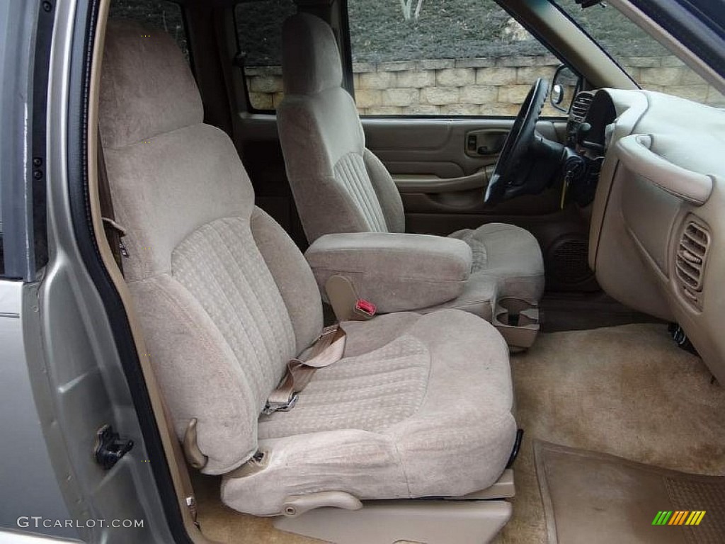 Medium Beige Interior 2001 Chevrolet S10 LS Extended Cab Photo #91245142