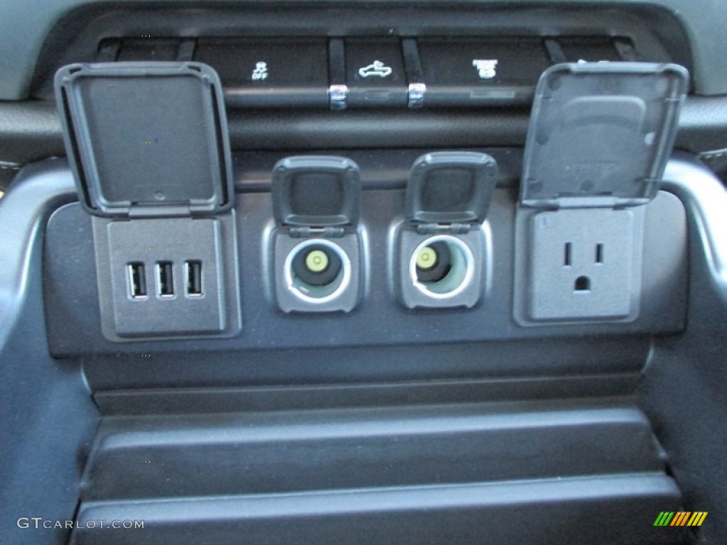 2015 GMC Sierra 3500HD SLE Crew Cab 4x4 Dual Rear Wheel Chassis Controls Photo #91247855