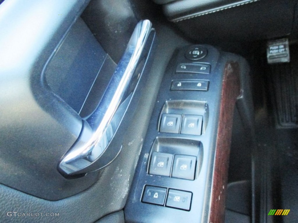 2015 GMC Sierra 3500HD SLE Crew Cab 4x4 Dual Rear Wheel Chassis Controls Photo #91247926
