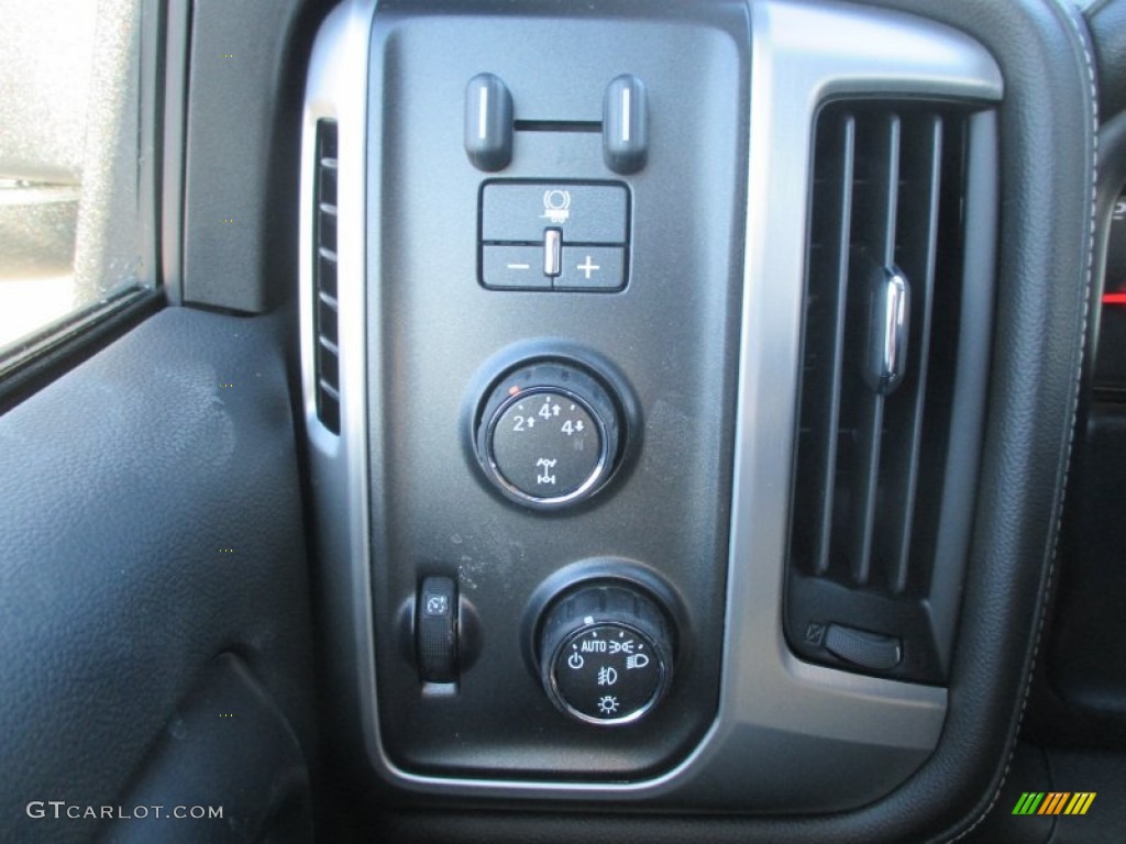 2015 GMC Sierra 3500HD SLE Crew Cab 4x4 Dual Rear Wheel Chassis Controls Photo #91247938