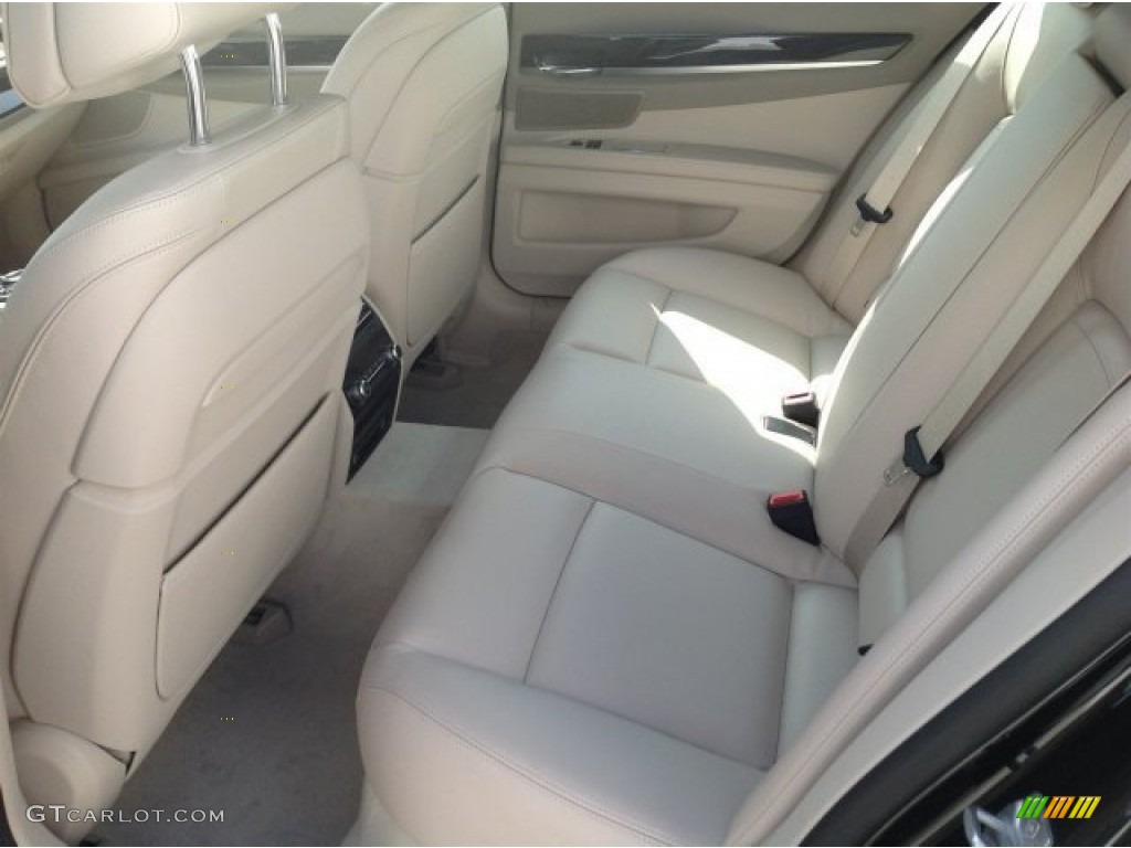 2014 BMW 7 Series 750i Sedan Rear Seat Photos