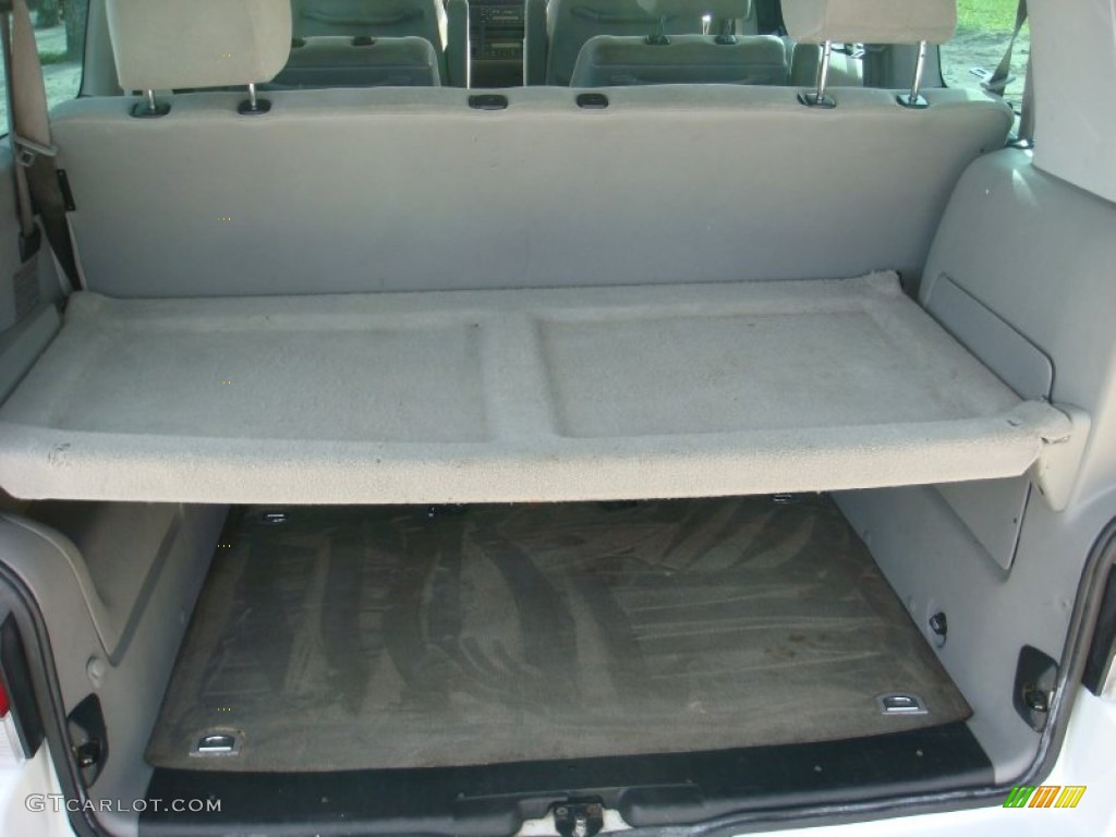 2003 EuroVan GLS - Arctic White / Gray photo #13